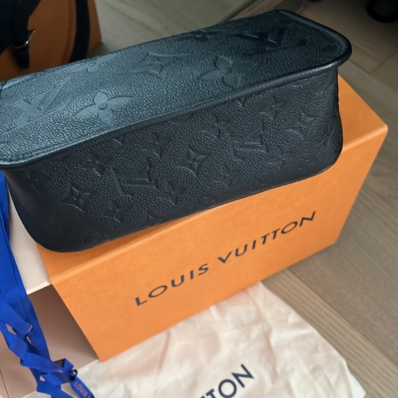 LV- Diane Monogram Empreinte - Black - Picture 7 of 8